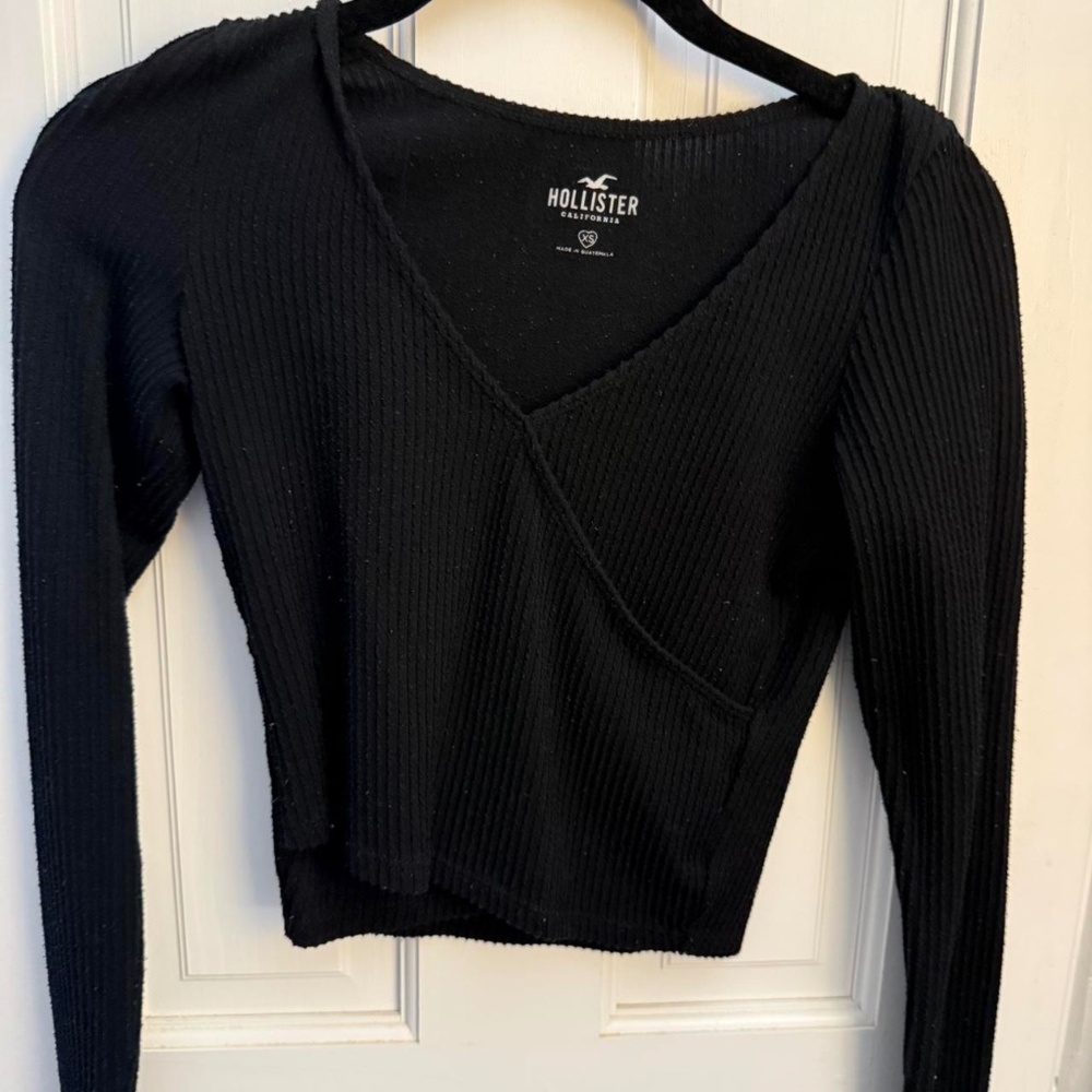 Hollister black wrap long sleeve